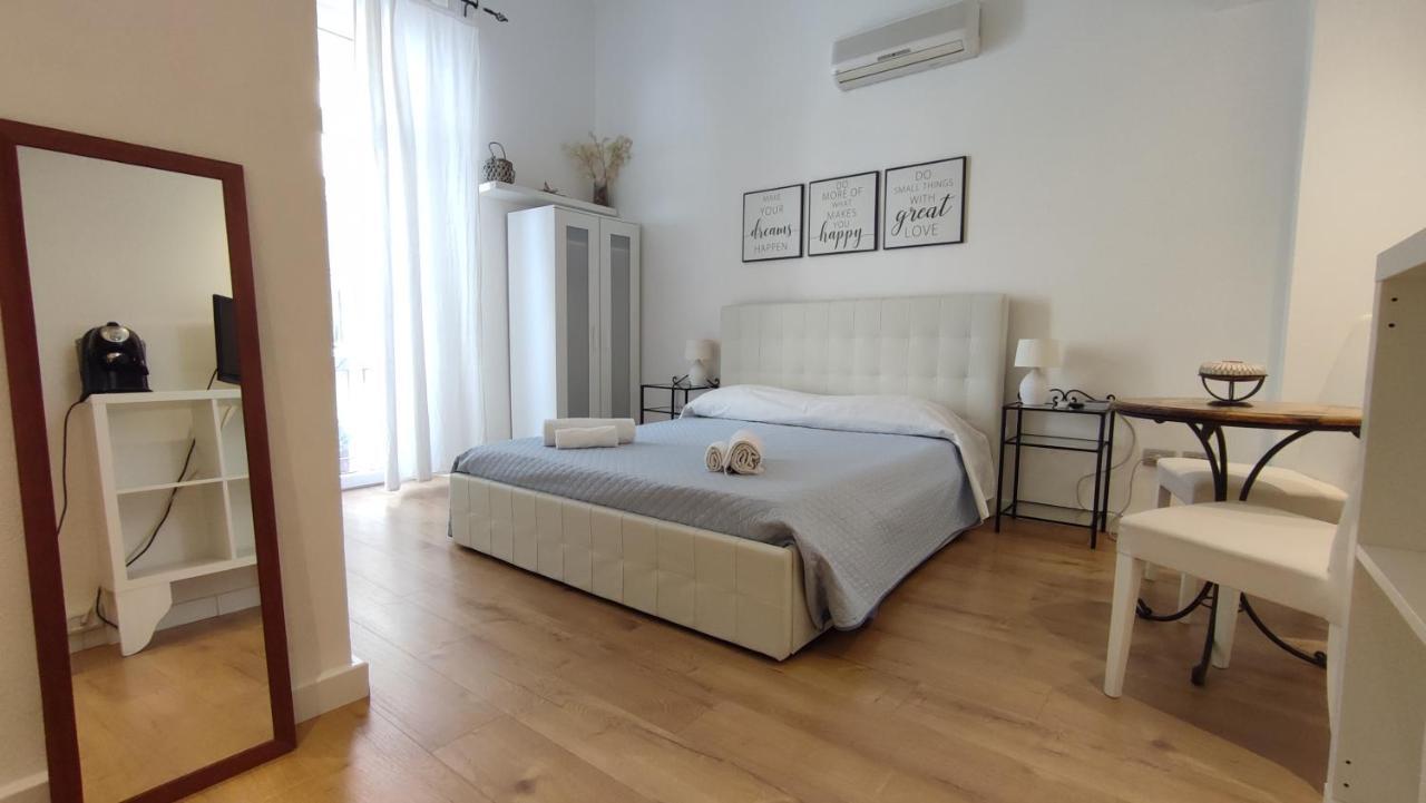 Living Cagliari Marina住宿加早餐旅馆 外观 照片
